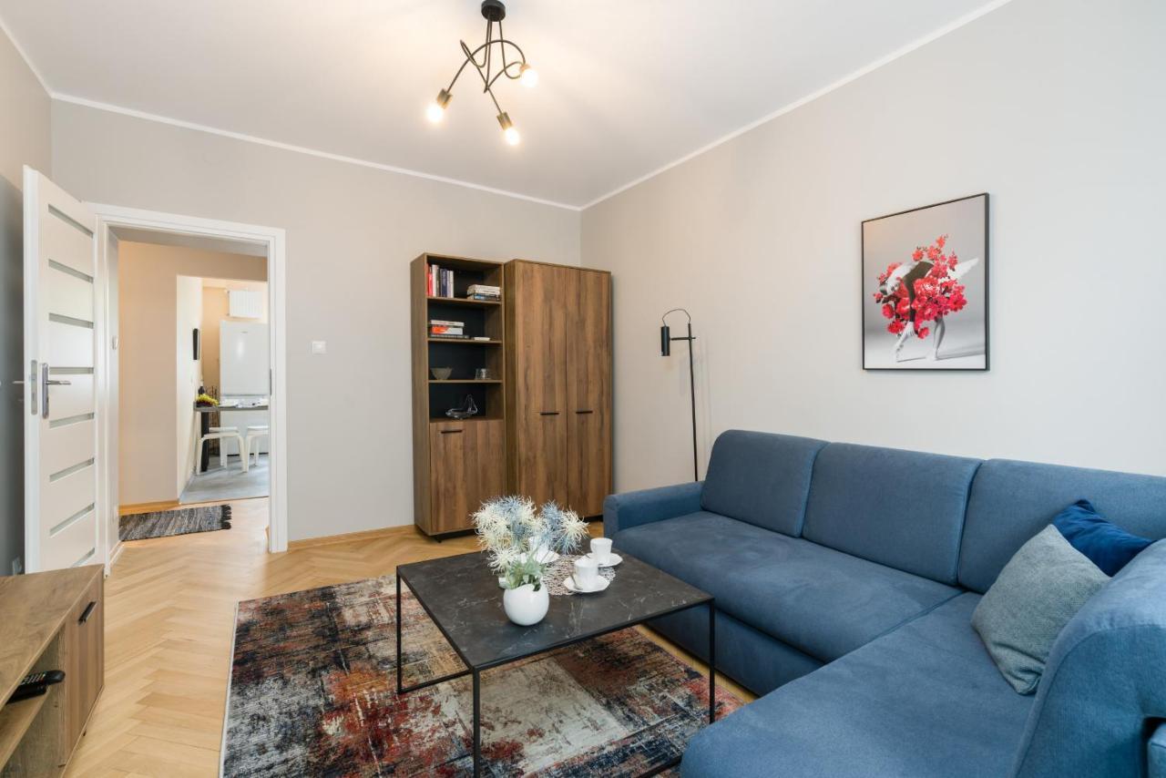 Kosinskiego Apartment Poznan By Noclegi Renters Екстериор снимка