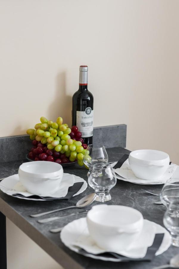Kosinskiego Apartment Poznan By Noclegi Renters Екстериор снимка